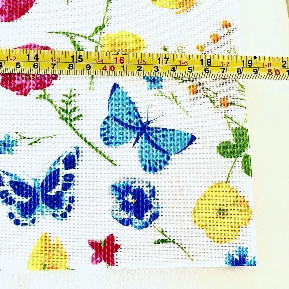 NWT Bloom Studio Spring 4 White Colorful Grateful & Blessed Placemats Table set